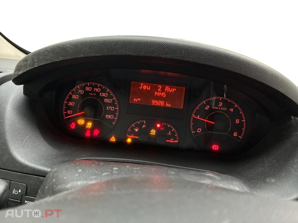 Peugeot Boxer 2.2 BlueHDi 335 L3H2 Premium