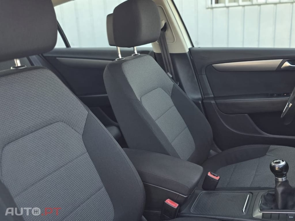 Volkswagen Passat 1.6 TDI Confortline