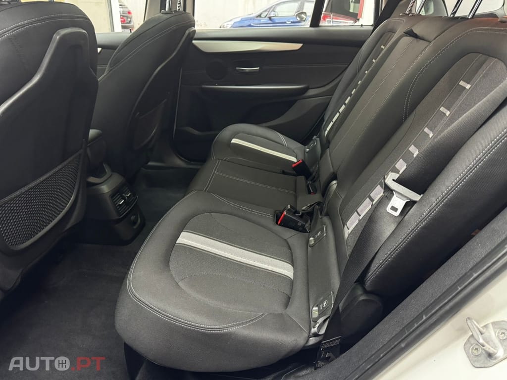 BMW 216 d 7L Advantage