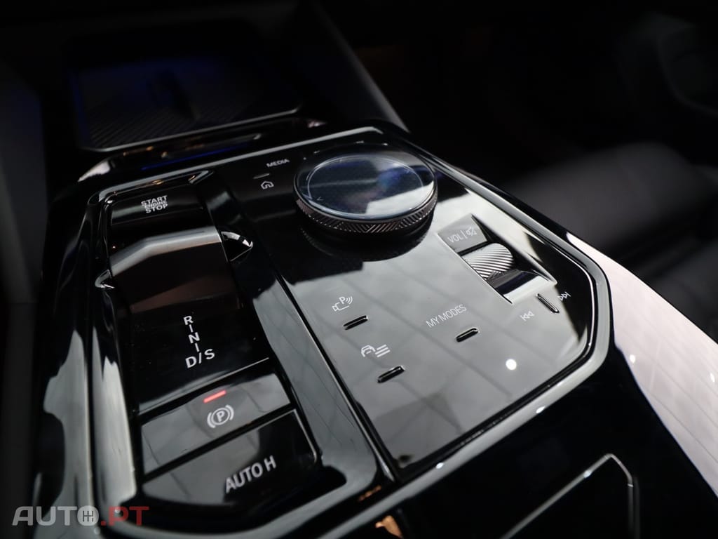 BMW 530 e Pack Desportivo M