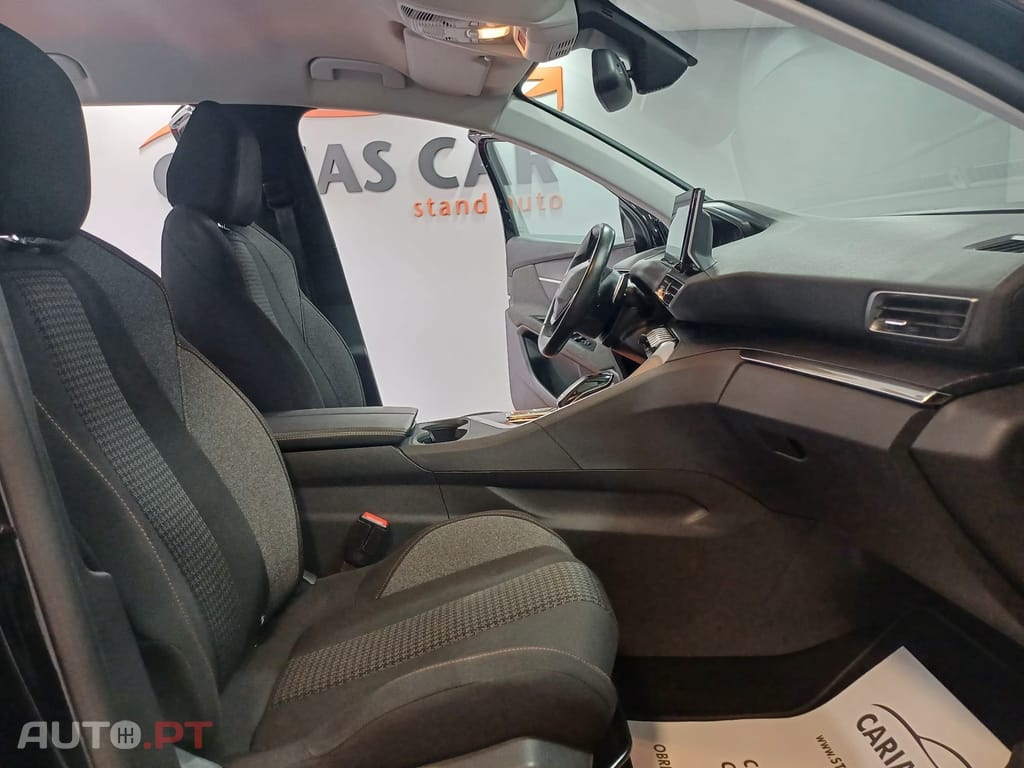 Peugeot 3008 1.2 PureTech Allure EAT8