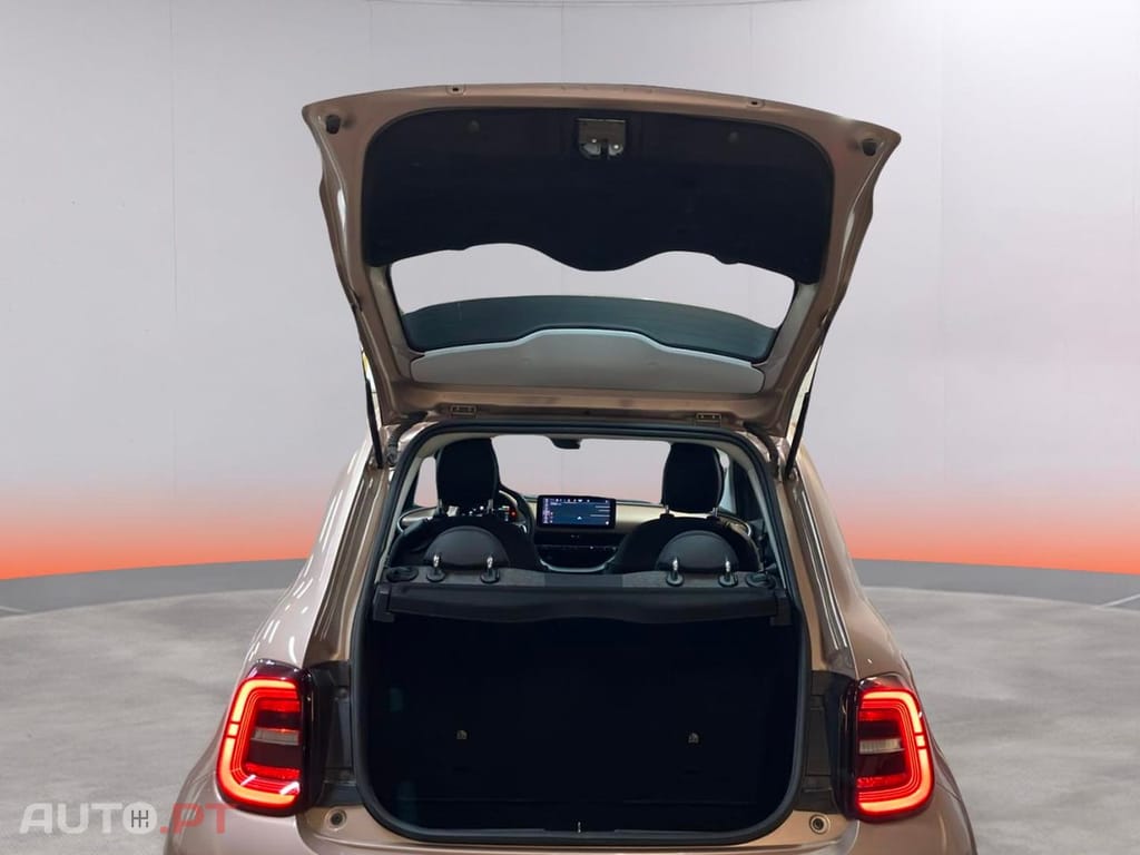 Fiat 500e 42 KWh Icon