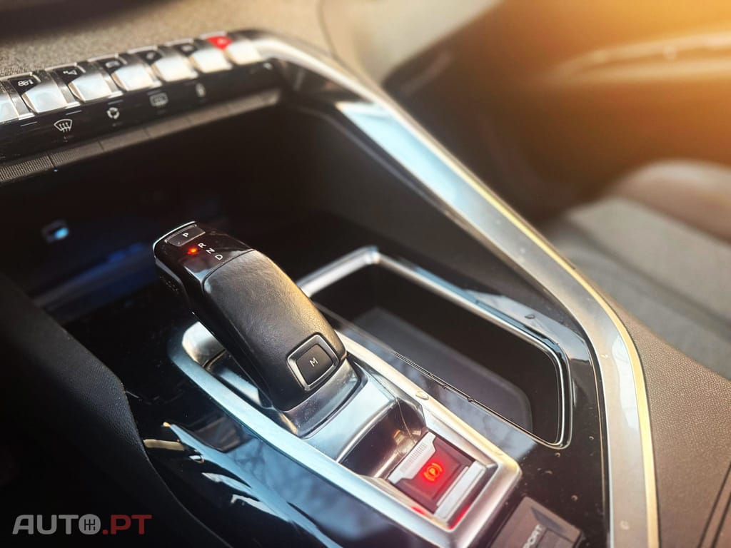 Peugeot 3008 1.2 PureTech Allure EAT6