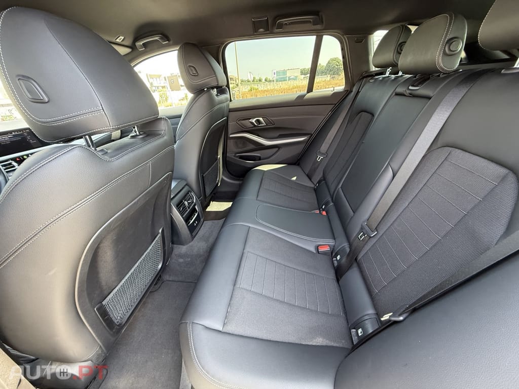 BMW 320 e Touring Line Sport Auto