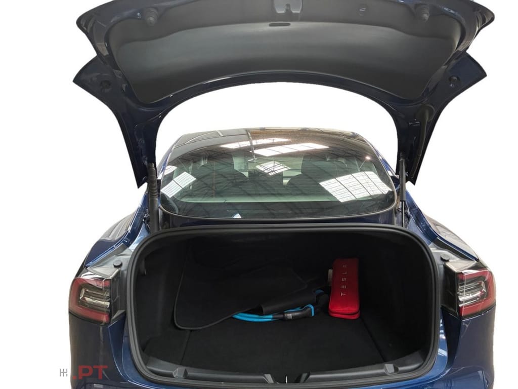 Tesla Model 3 Standard Range Plus RWD
