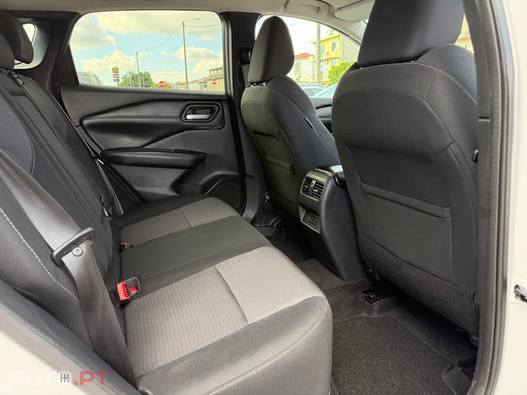 Nissan Qashqai 1.3 DIG-T N-Connecta LED