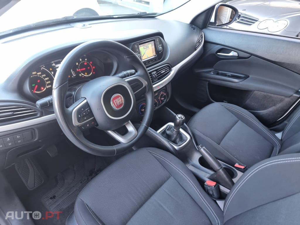 Fiat Tipo 1.3 M-Jet Easy