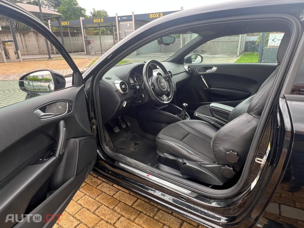 Audi A1 1.6 TDi S-line