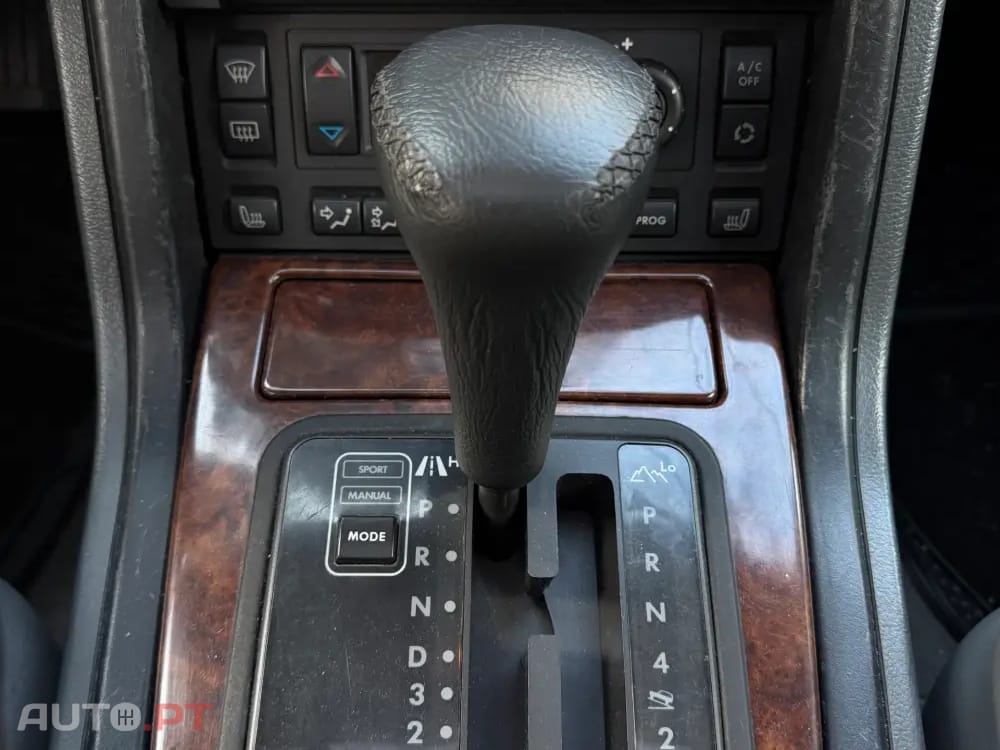 Land Rover Range Rover Outro