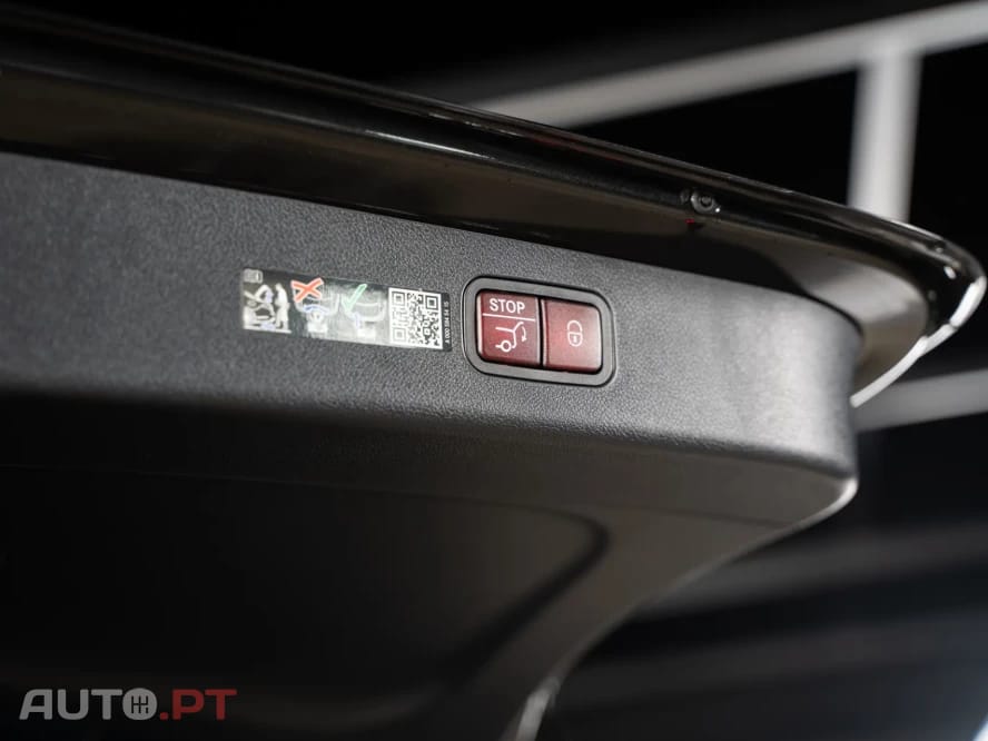 Mercedes-Benz E 300 9G-TRONIC AMG Line