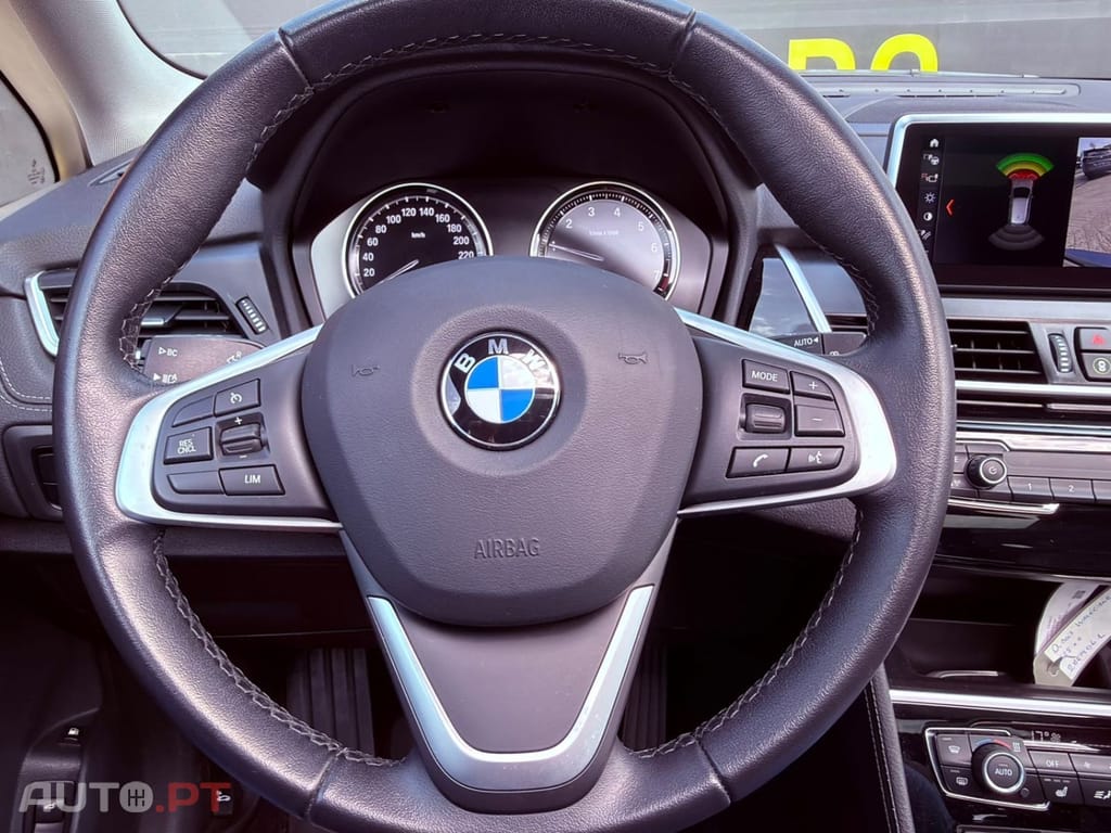 BMW 225 iPerformance — fotografia 13