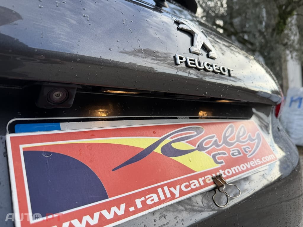 Peugeot 2008 1.2 PureTech Allure