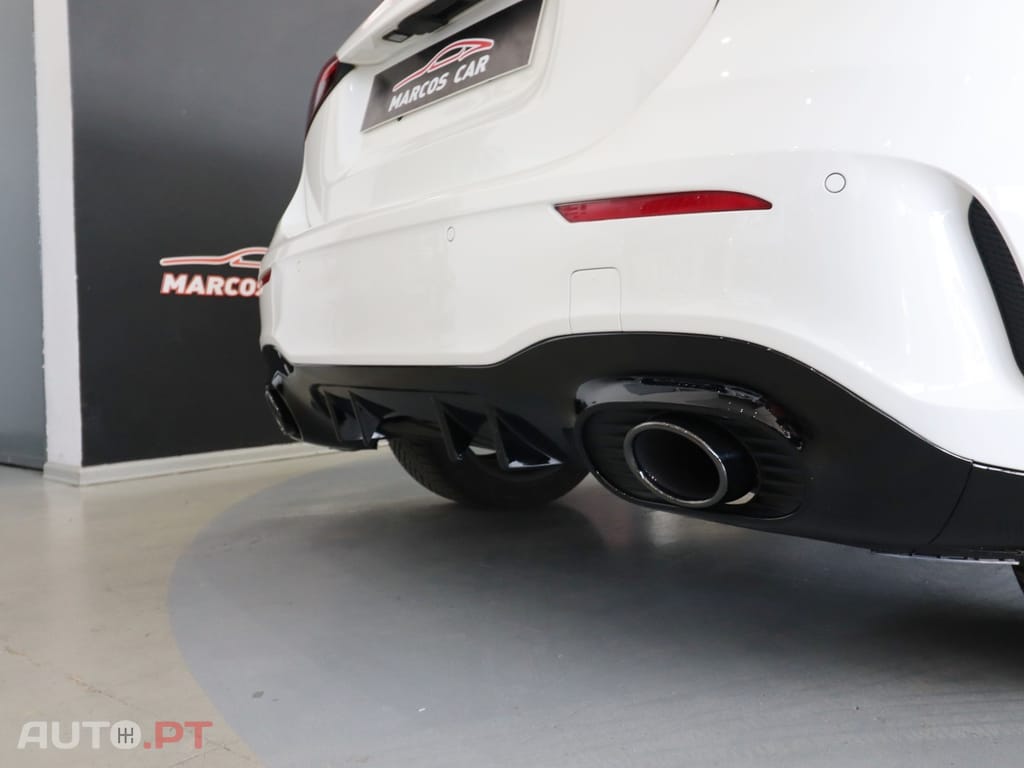 Mercedes-Benz A 250 AMG LINE