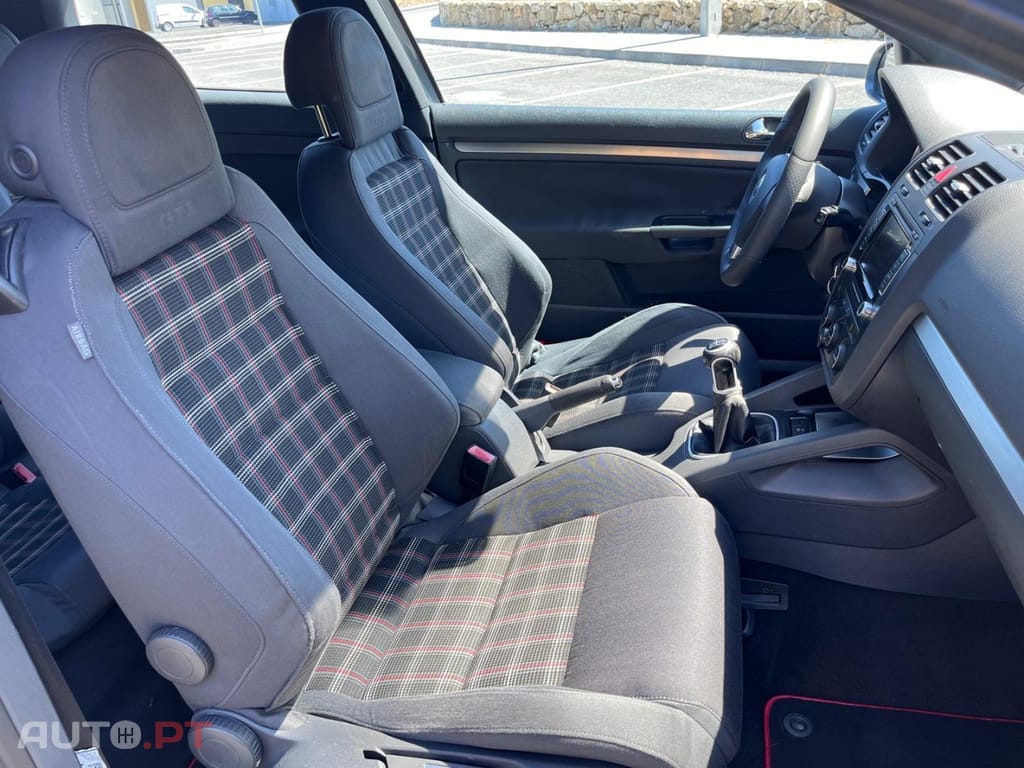 Volkswagen Golf 2.0 GTi