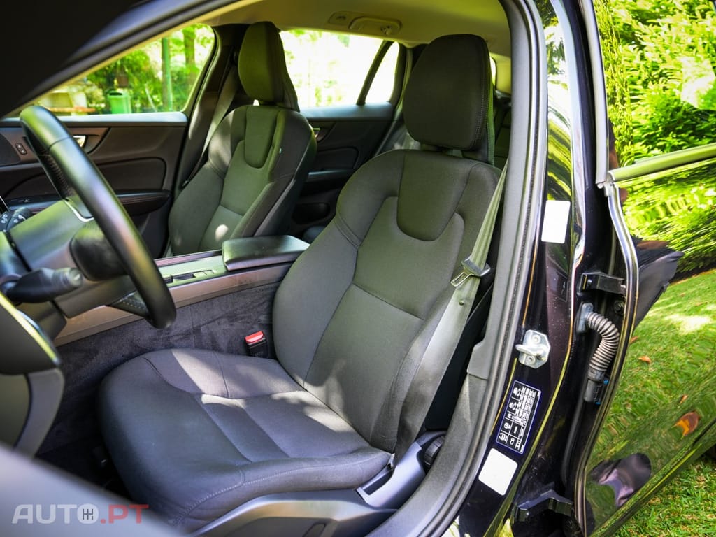 Volvo V60 2.0 D3 Momentum