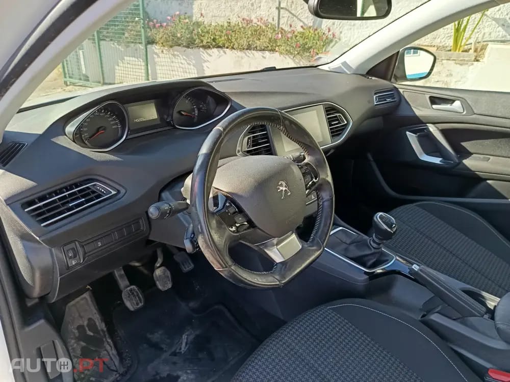 Peugeot 308 1.5 BlueHDi Active