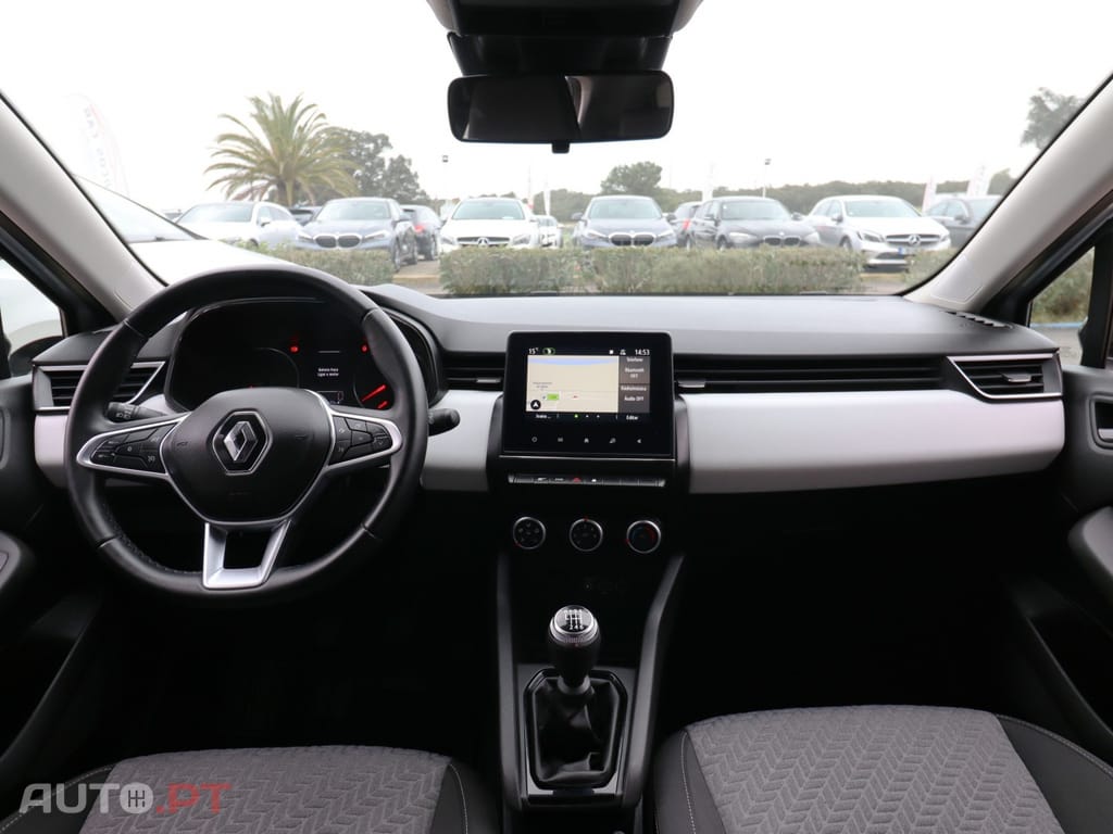 Renault Clio 1.5 Blue dCi Intens — fotografia 10