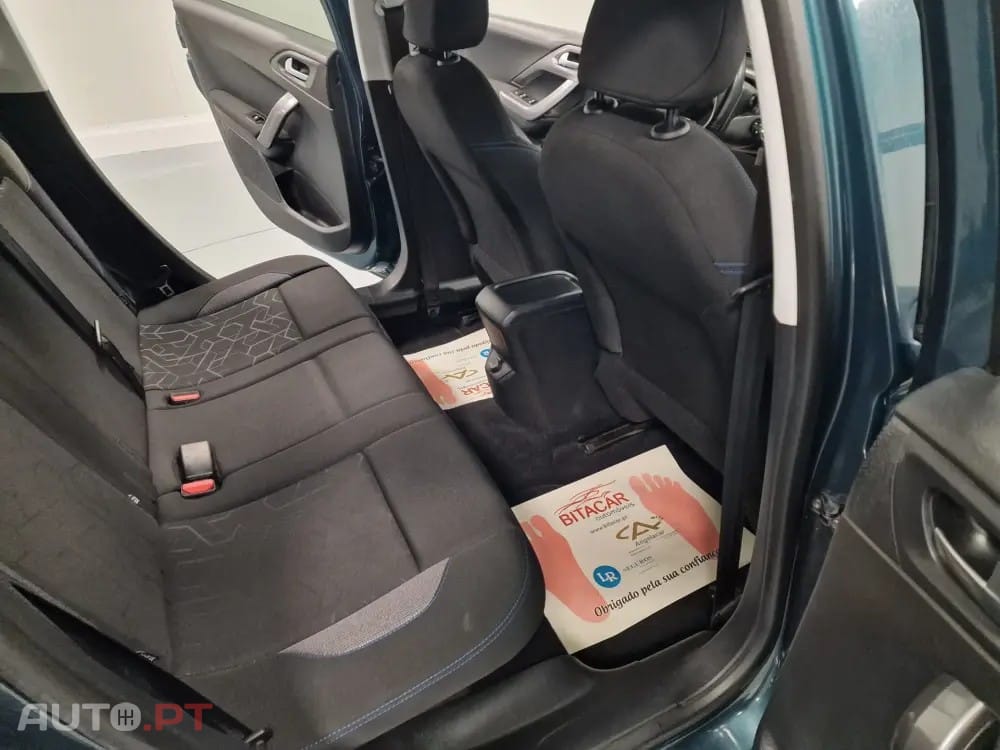 Peugeot 2008 1.2 PureTech Style