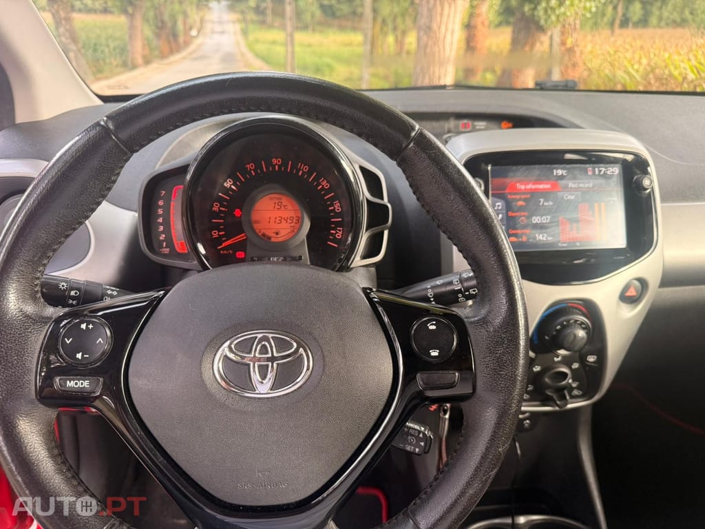 Toyota Aygo 1.0 X-Play+AC+X-Touch