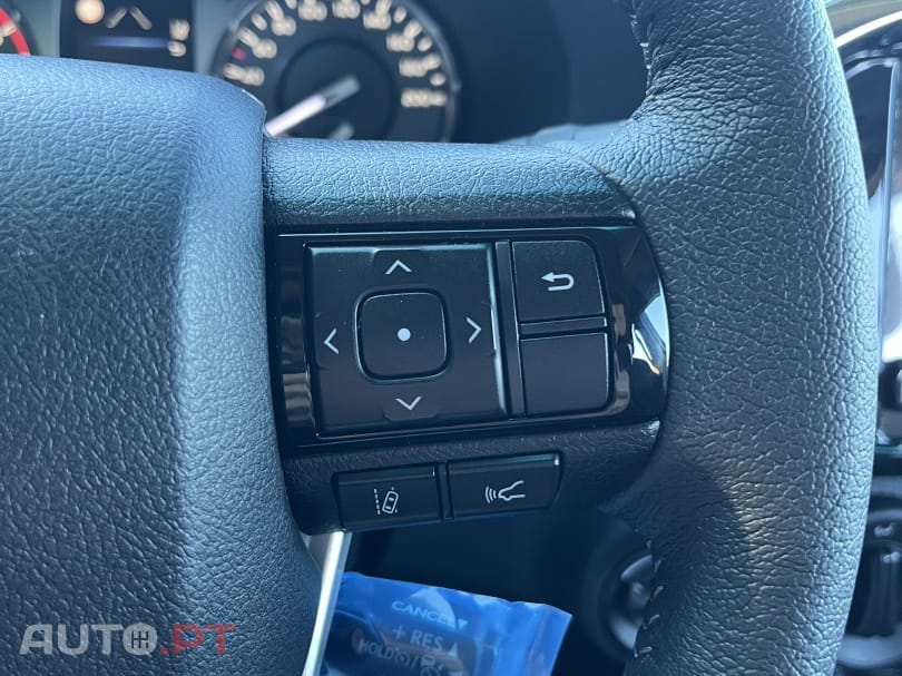 Toyota Hilux 2.4 D-4D 4WD CD CM Aut.