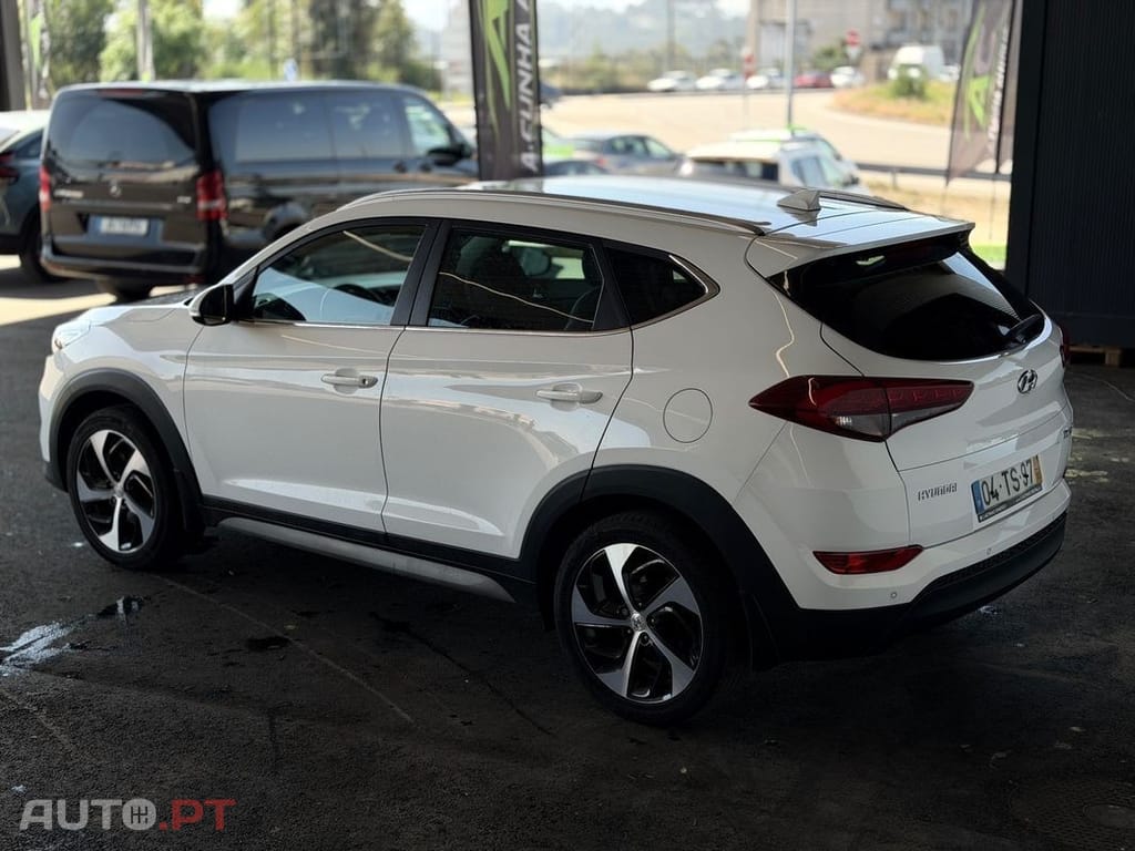Hyundai Tucson blue 1.7 CRDi 2WD Advantage