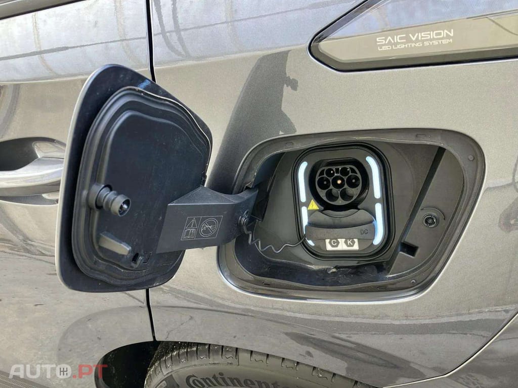 MG MG4 51 kWh Standard