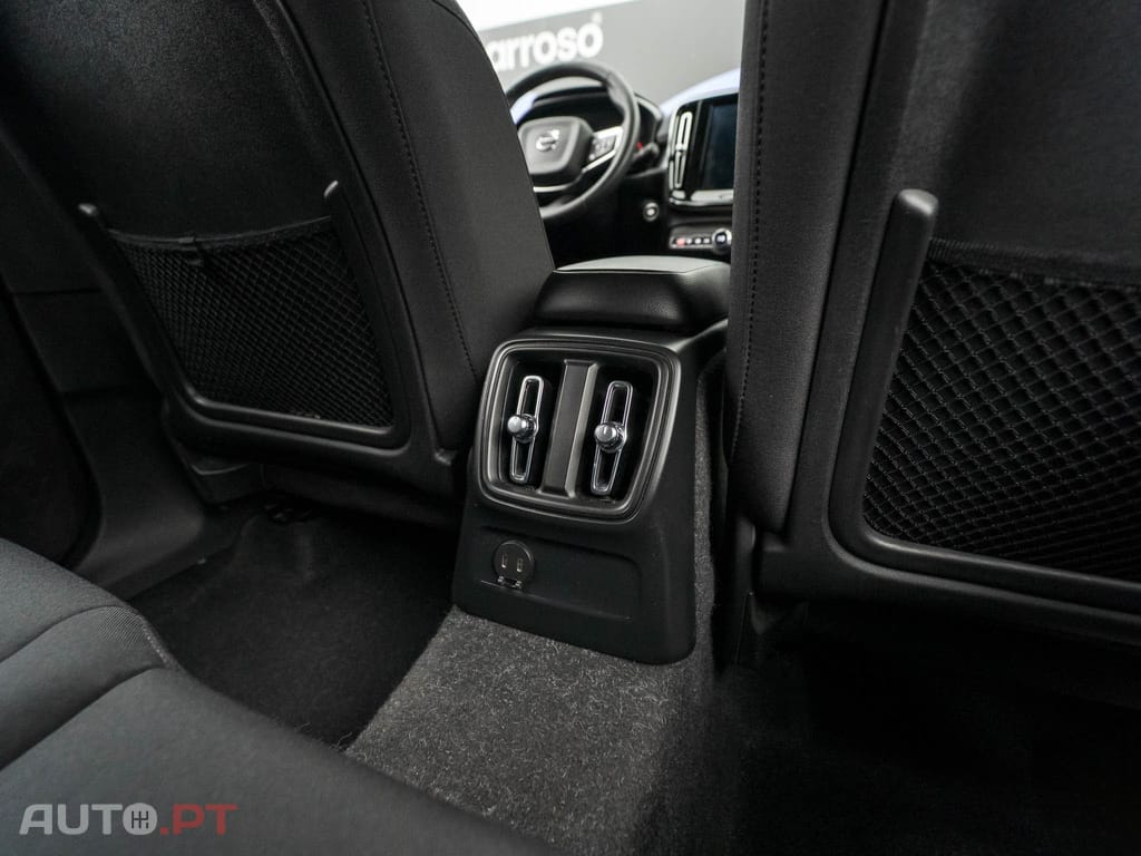 Volvo XC40 1.5 T5 PHEV Momentum