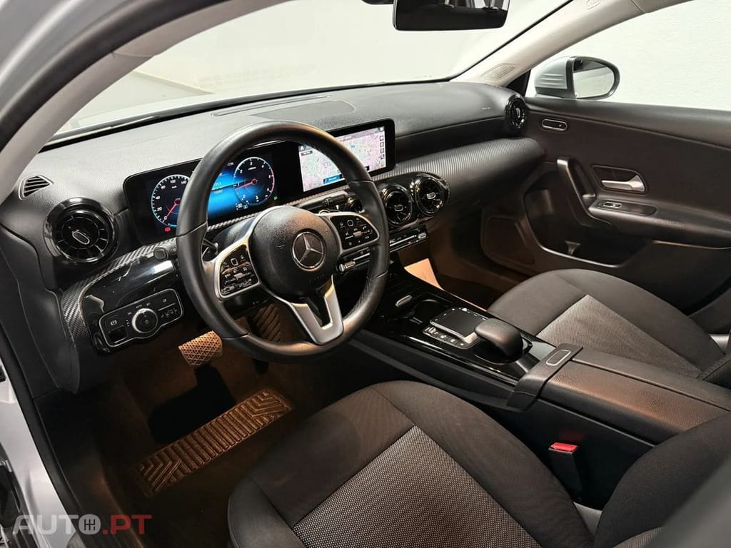 Mercedes-Benz A 180 d Business Solutions Frota Aut.