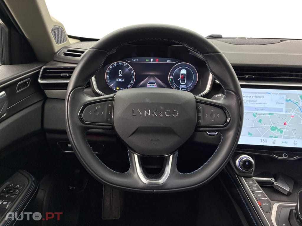 Lynk & Co 01 PHEV