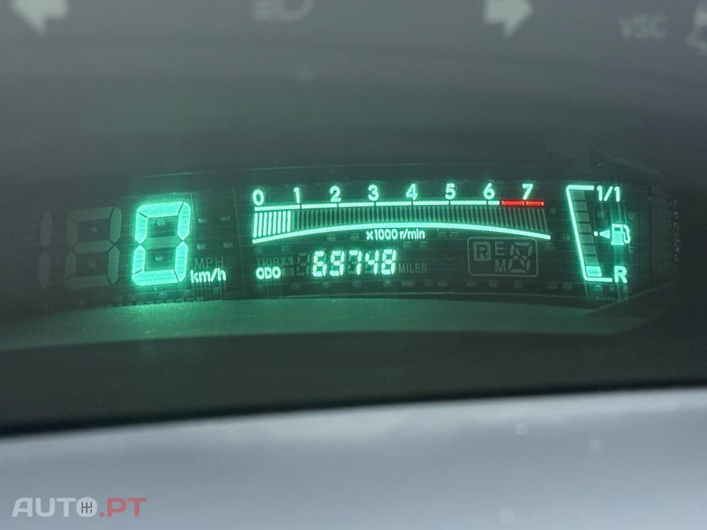 Toyota Yaris 1.0 VVT-i AC