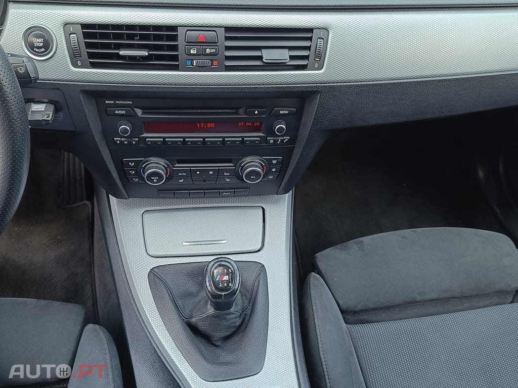 BMW 318 d Touring Navigation Sport