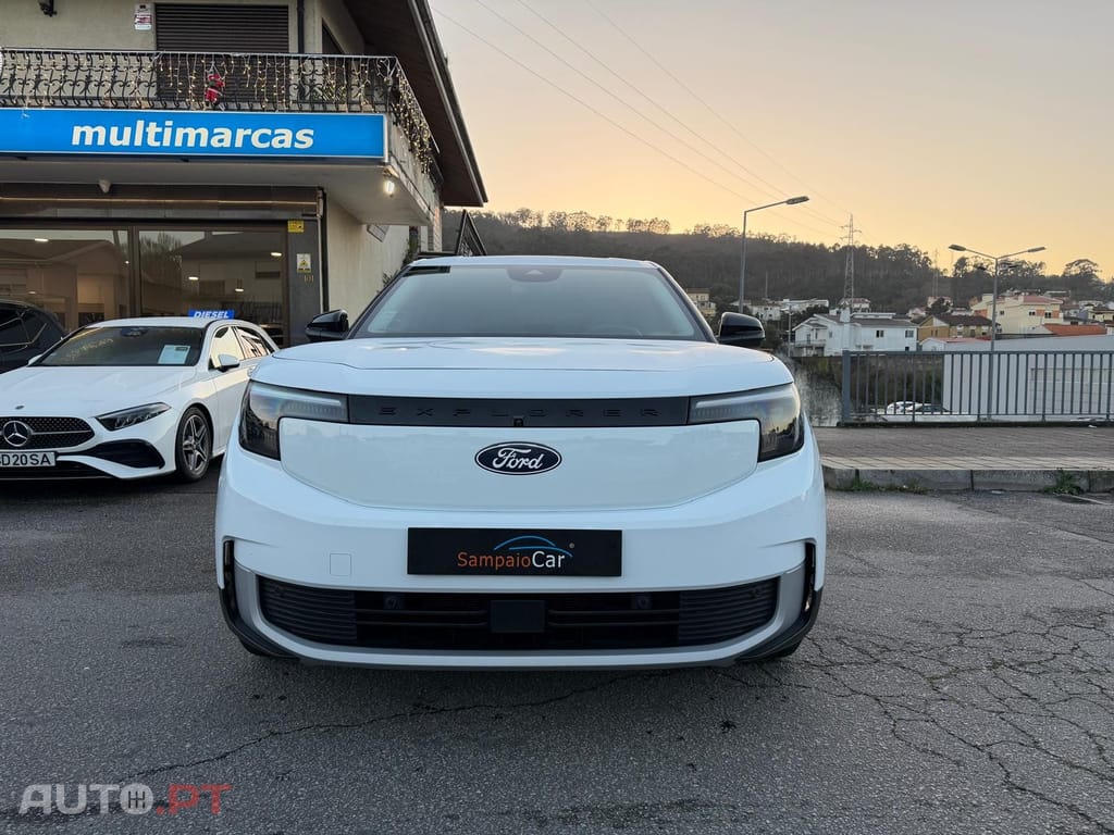 Ford Explorer 77 kWh Select