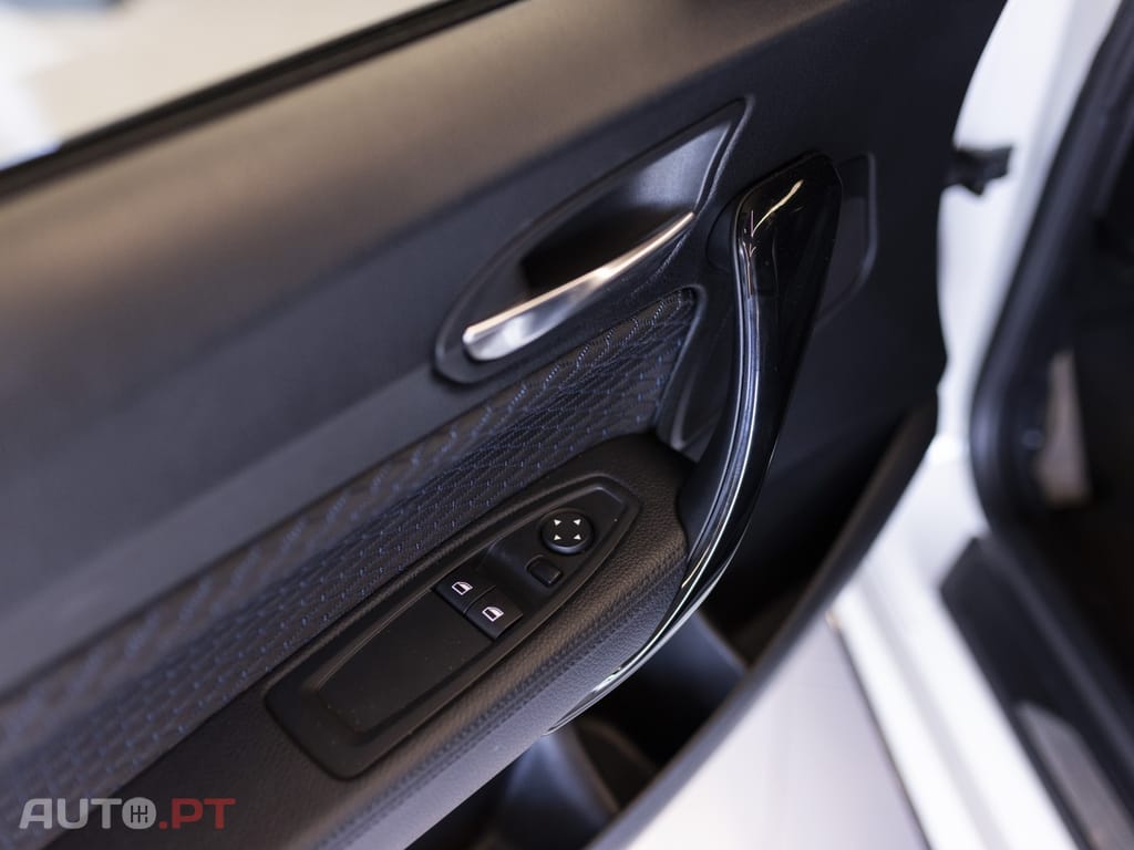 BMW 218 i Coupe Pack M