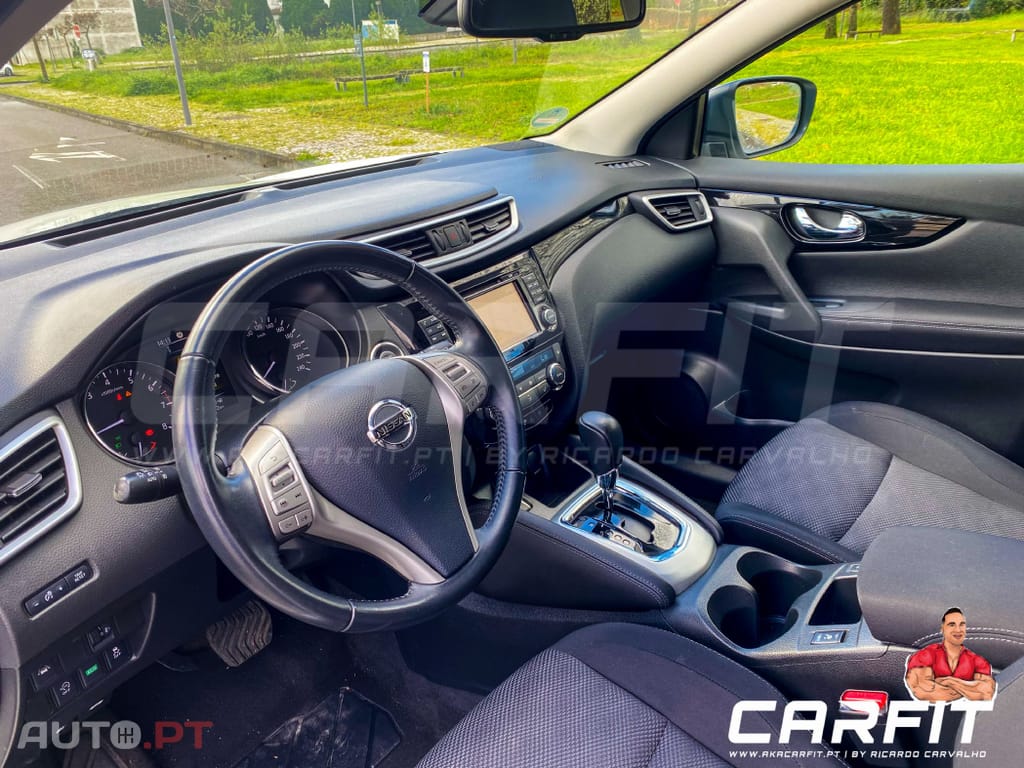 Nissan Qashqai 1.2 DIG-T N-Connecta RS+PS 18 Xtronic