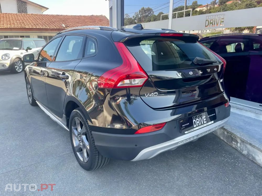 Volvo V40 Cross Country 1.6 D2 Momentum