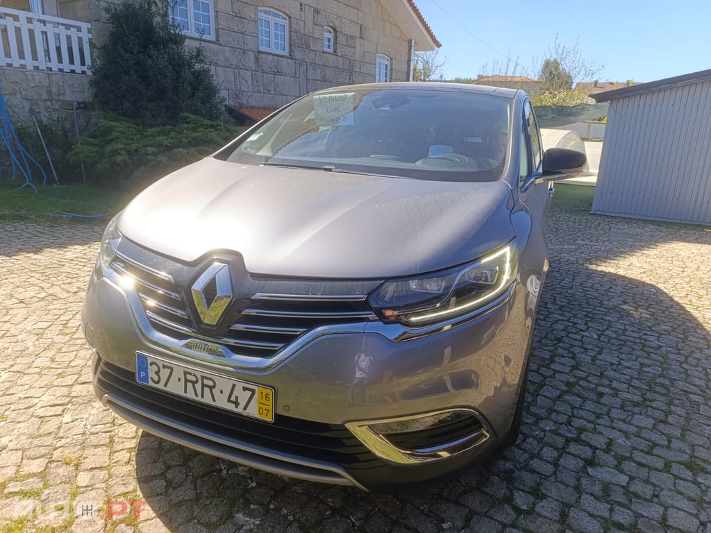 Renault Espace Initial Paris