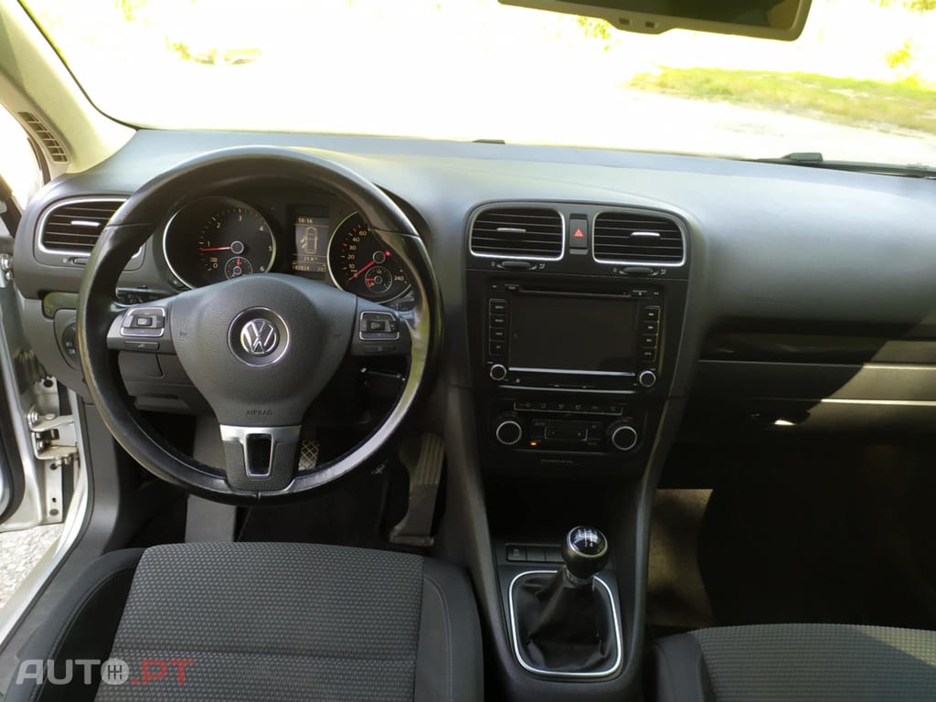 Volkswagen Golf Variant 1.6 TDI BUEMOTION