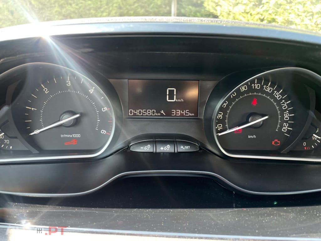 Peugeot 208 1.5 BlueHDi Active