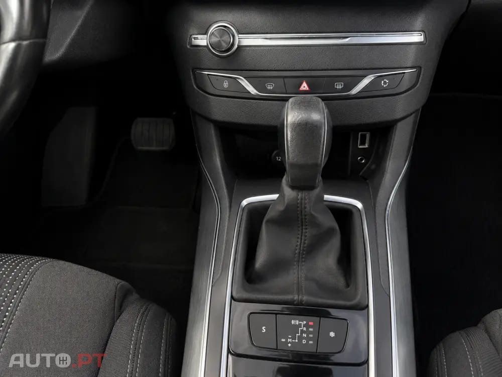 Peugeot 308 SW BlueHDi 120 EAT6 Stop & Start Allure