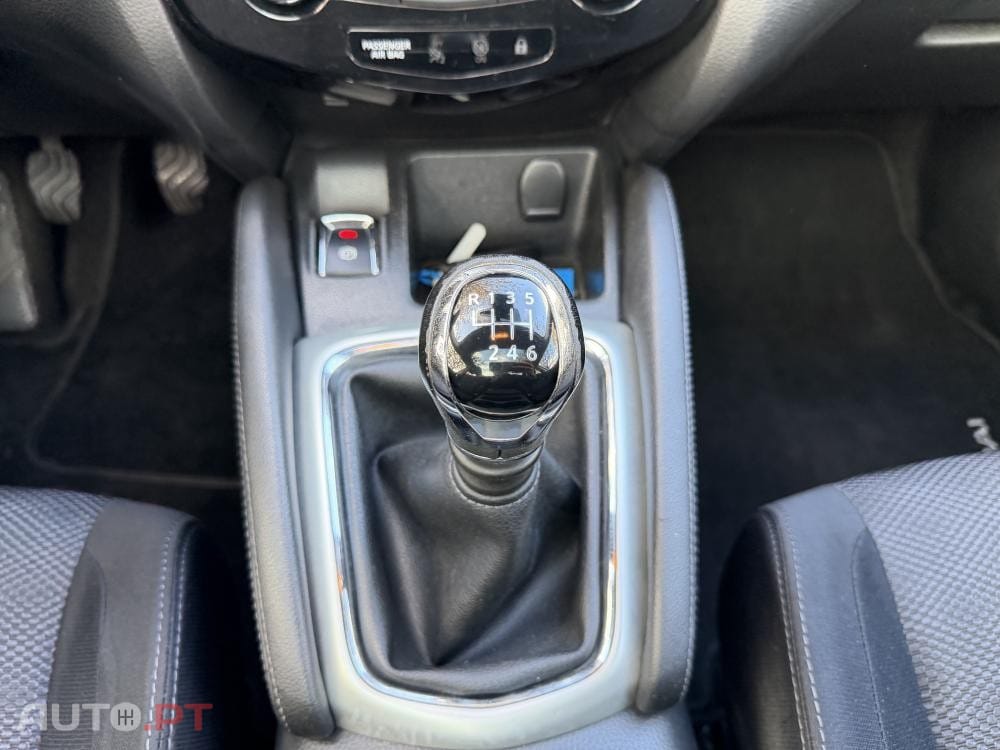 Nissan Qashqai 1.5 dCi N-Connecta Led