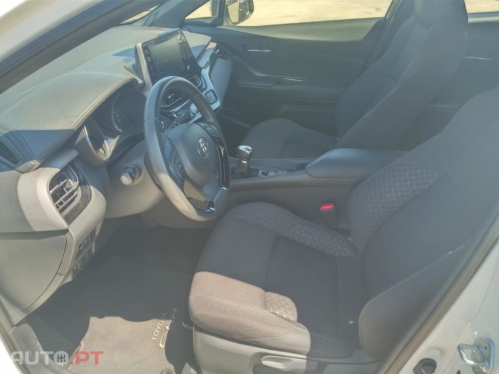 Toyota C-HR 1.8 Hybrid Comfort