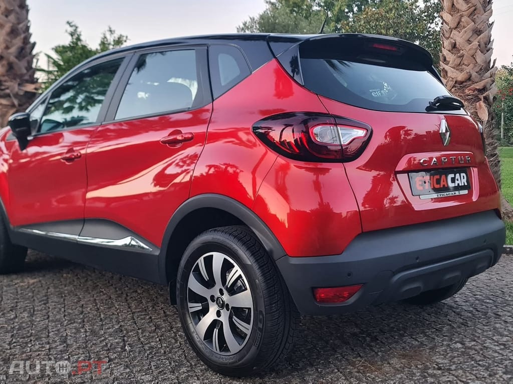 Renault Captur 1.5 dCi Red Edition