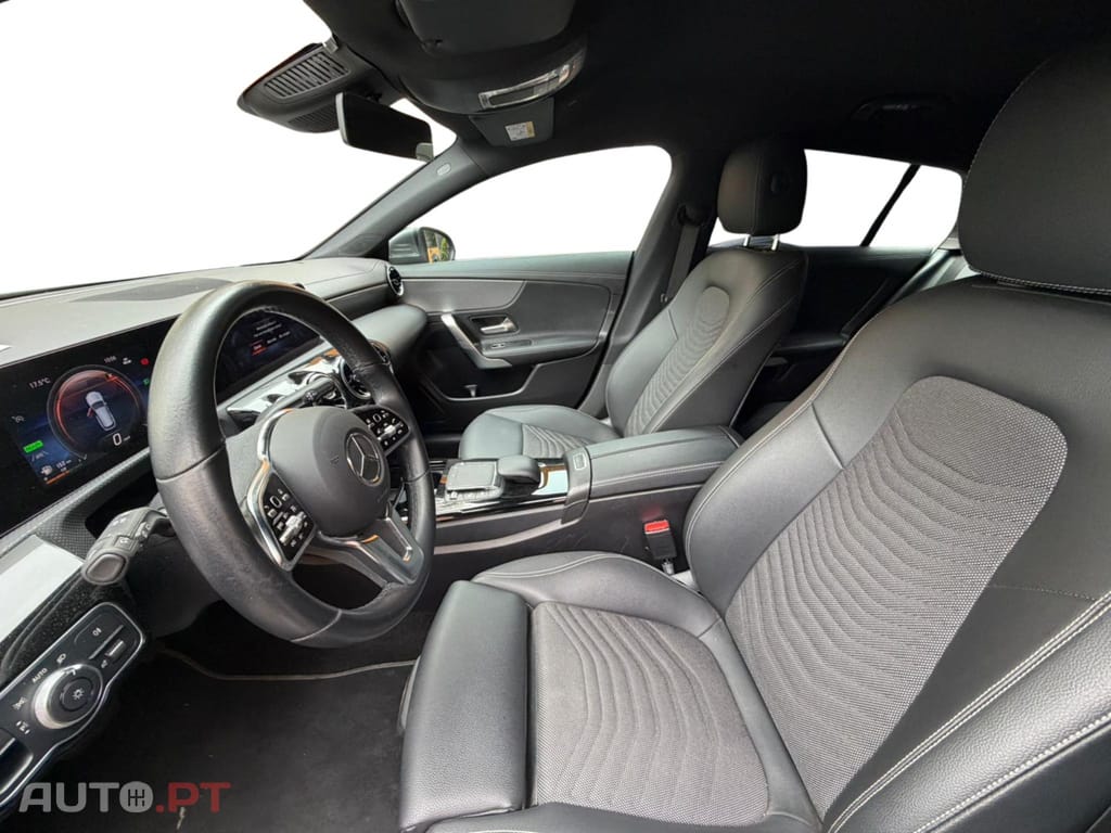 Mercedes-Benz CLA 250 e Progressive