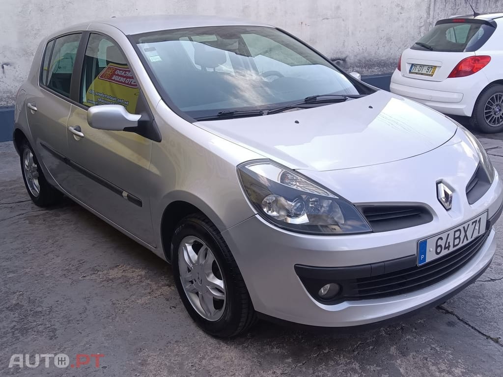 Renault Clio 1.2 SE Storia Confort