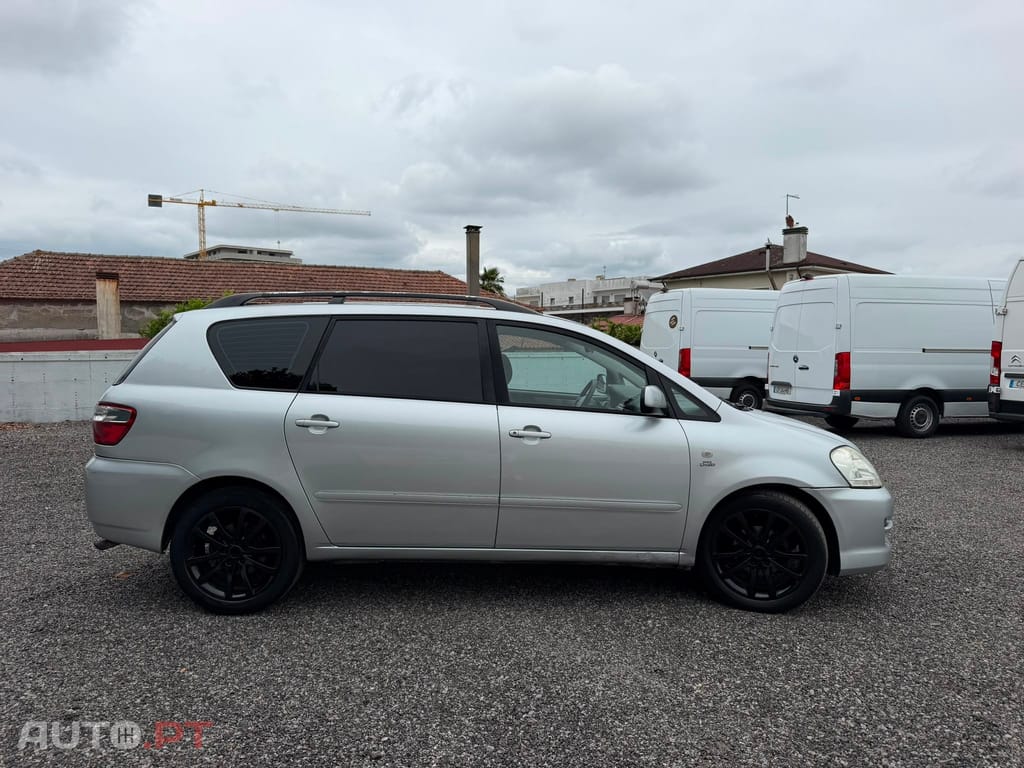 Toyota Avensis Verso 2.0 D-4D