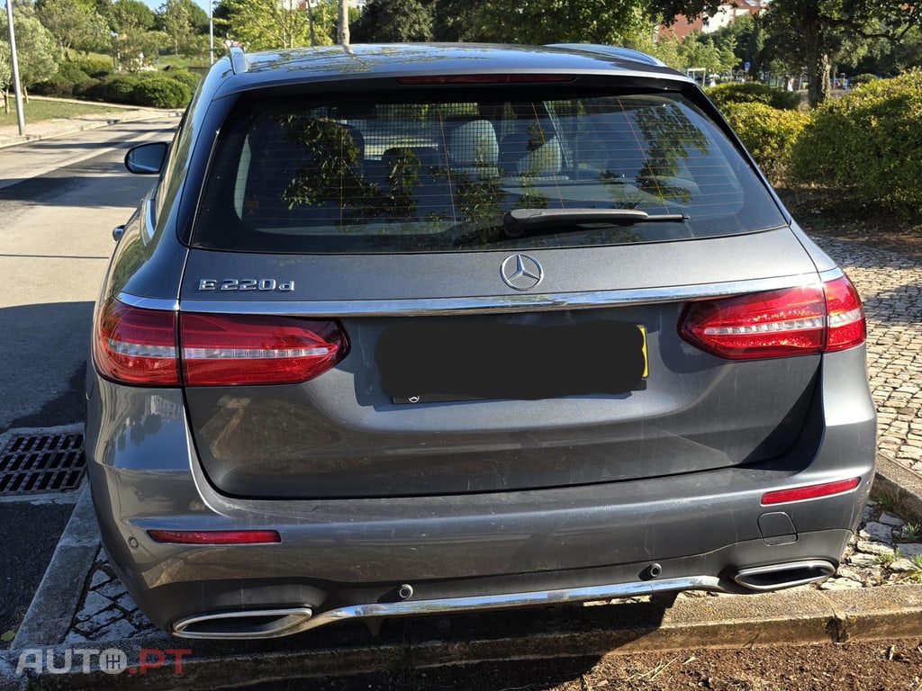 Mercedes-Benz 220 Station AMG