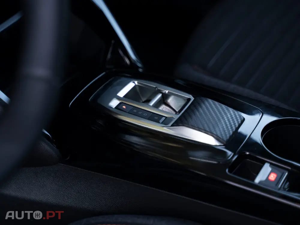 Peugeot E-2008 50 kWh GT Pack