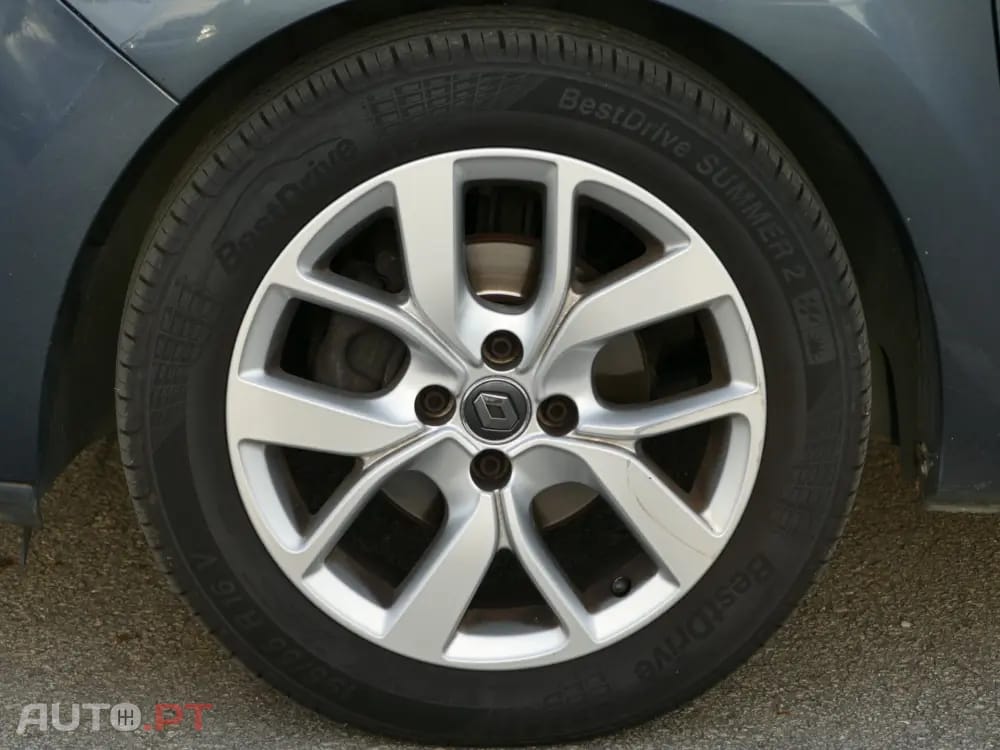 Renault Clio Sport Tourer 0.9 TCe Limited