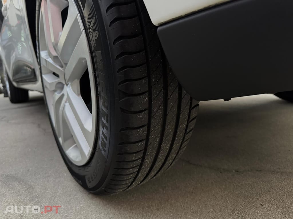 Renault Clio Sport Tourer 0.9 TCe Limited