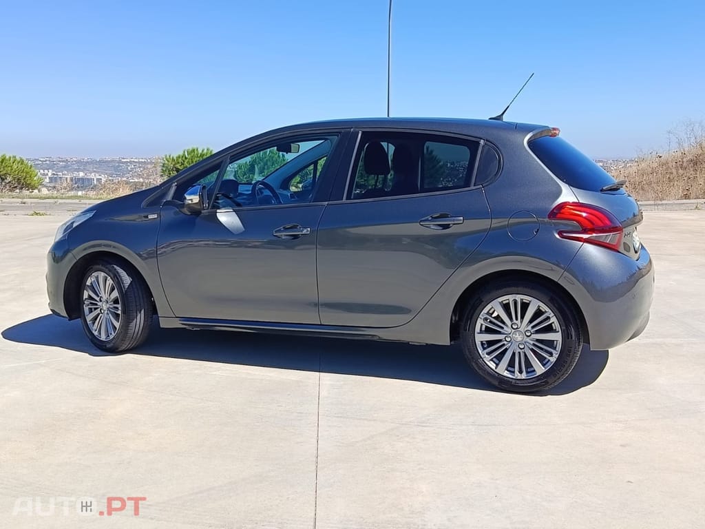 Peugeot 208 1.2 PureTech Style